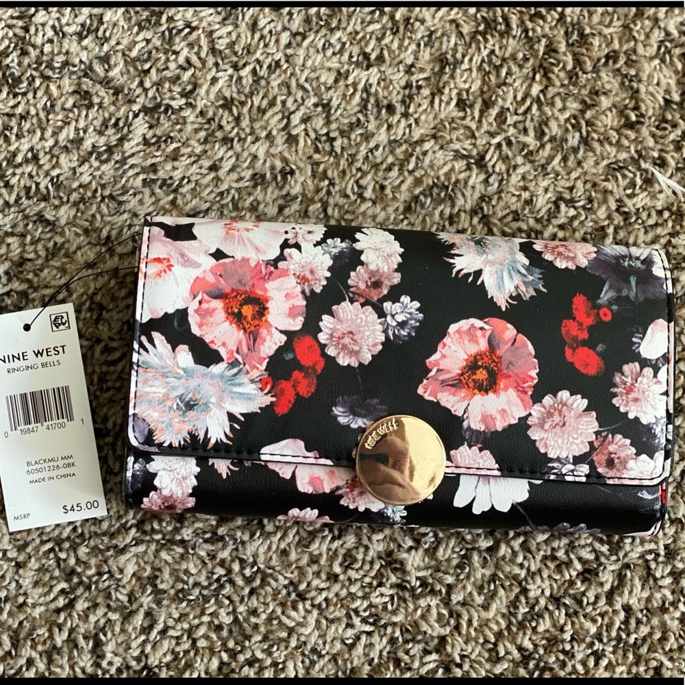 NWT Nine West wallet
